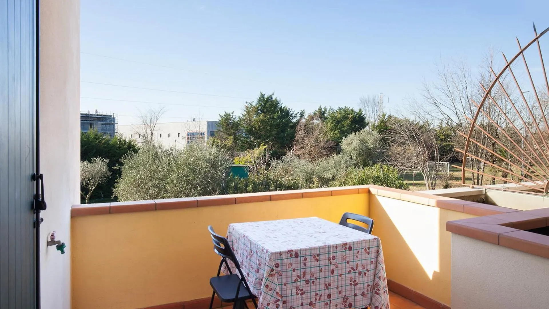 Casa Azzurra-Comodo Appartamento In Villa Peschiera del Garda 0*,
